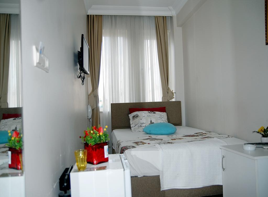 Kadikoy Port Hotel Стамбул Номер фото